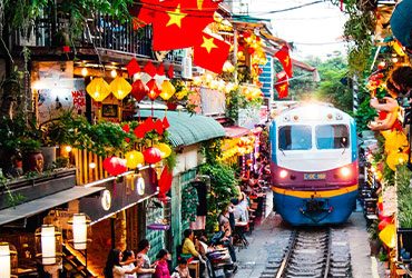 Vietnam <br>(Hanoi-Ha Long Bay)